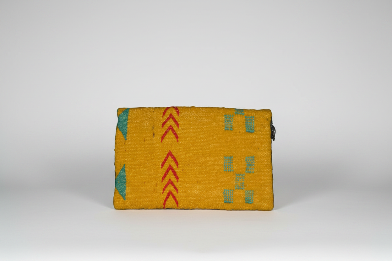 KURKUM CLUTCH